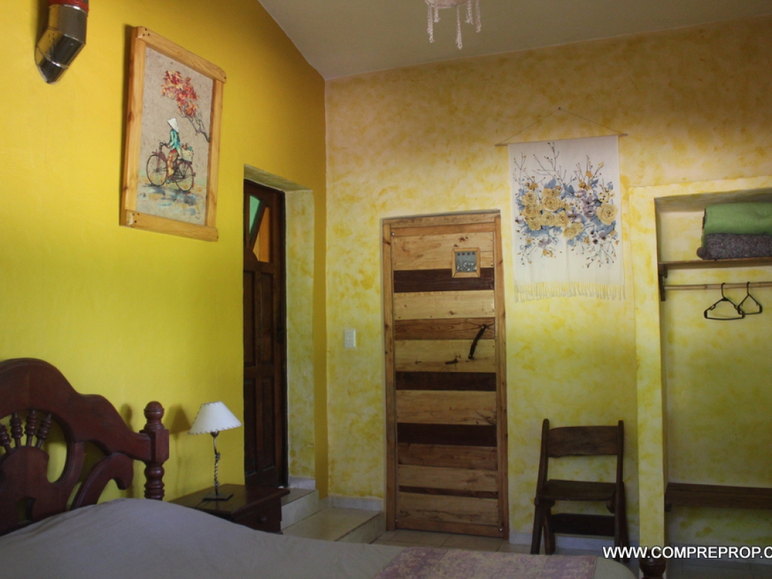 VENTA COMPLEJO TUR�STICO EN LOS MOLLES- VILLA LAS ROSAS-TRASLASIERRA 